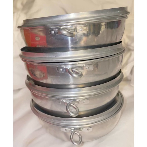Vintage ALUMODE Aluminum 4 Individual Casseroles with lids, original box - Picture 2 of 7